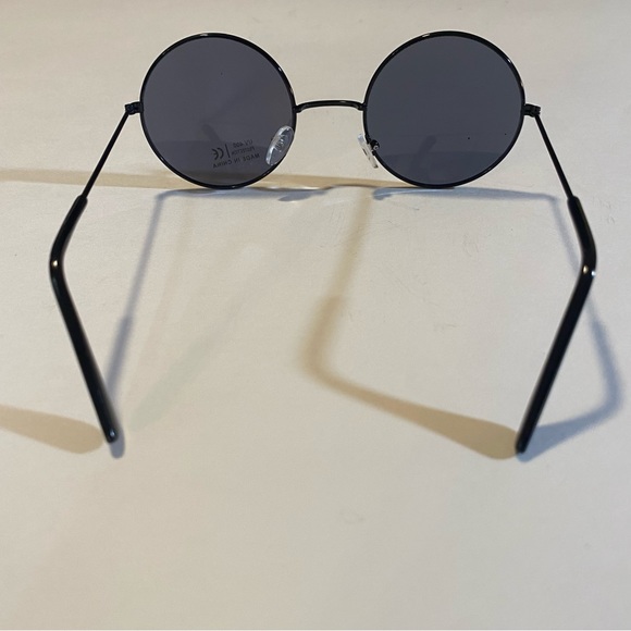 Round black metal frame sunglasses 2”, NWT, hippie style - Picture 2 of 4